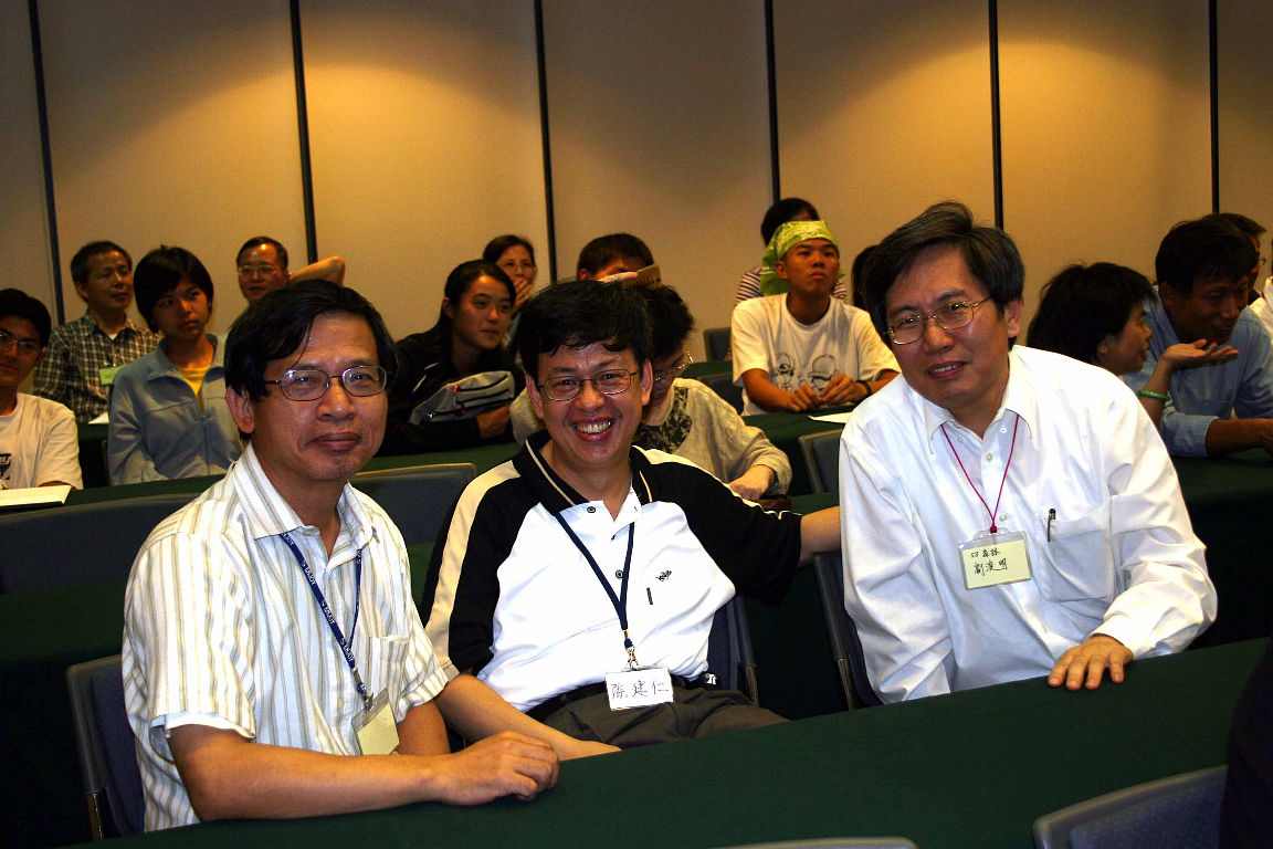陳建仁學長(新任理事噢!)