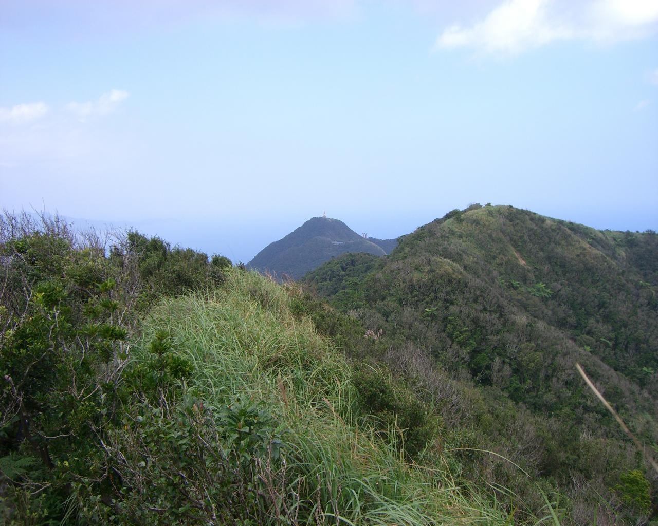 遠眺荖蘭山