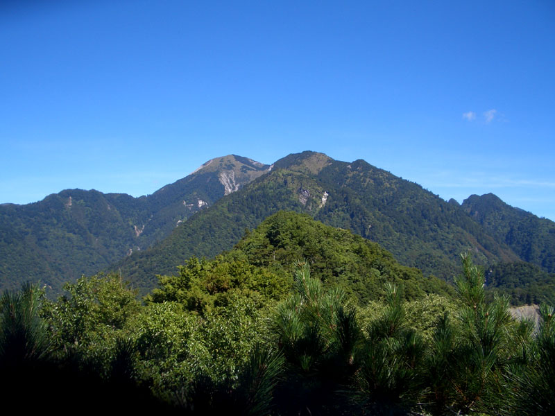 無明山東南側