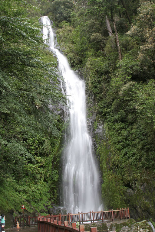 桃山瀑布, 水量還頗大!