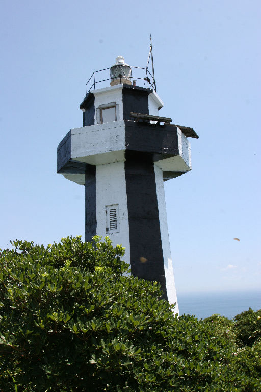 基隆嶼燈塔是國內首座太陽能發電燈塔