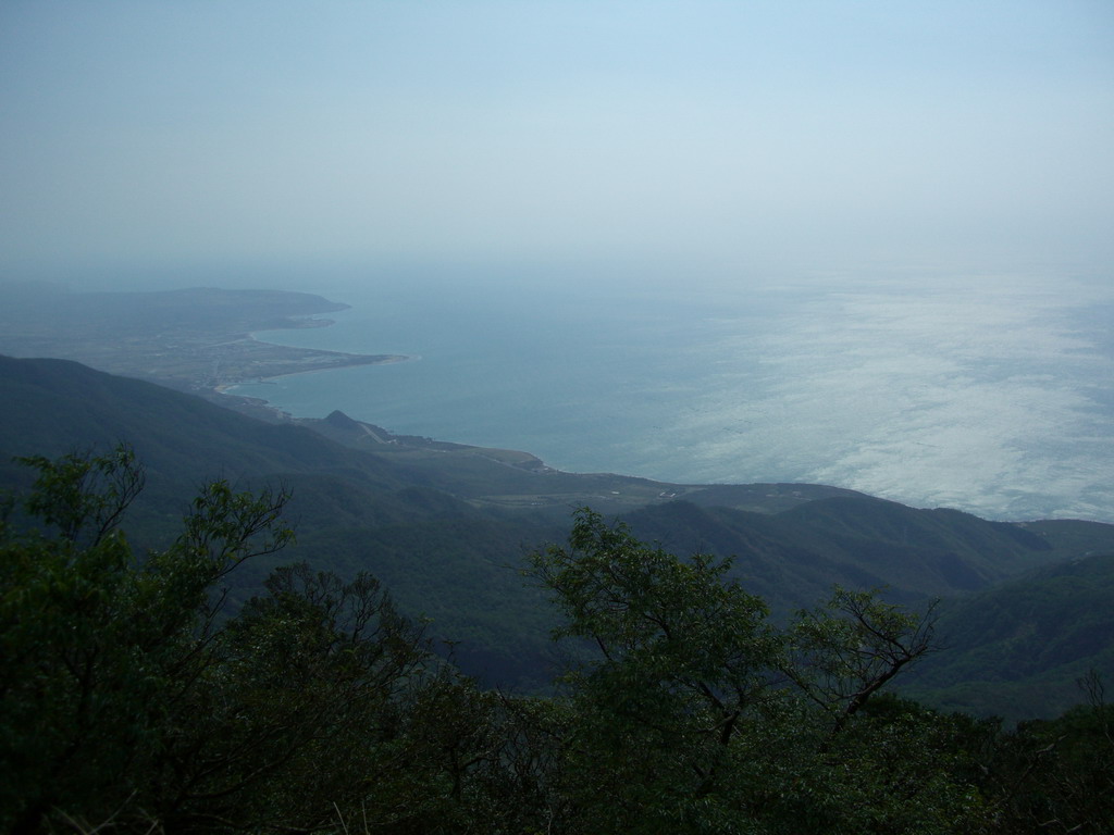 里龍山頂眺望台灣海峽。