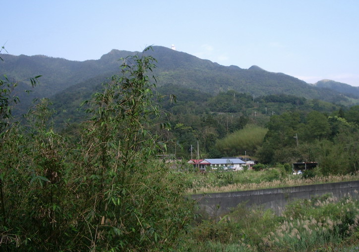 遠眺五分山氣象站