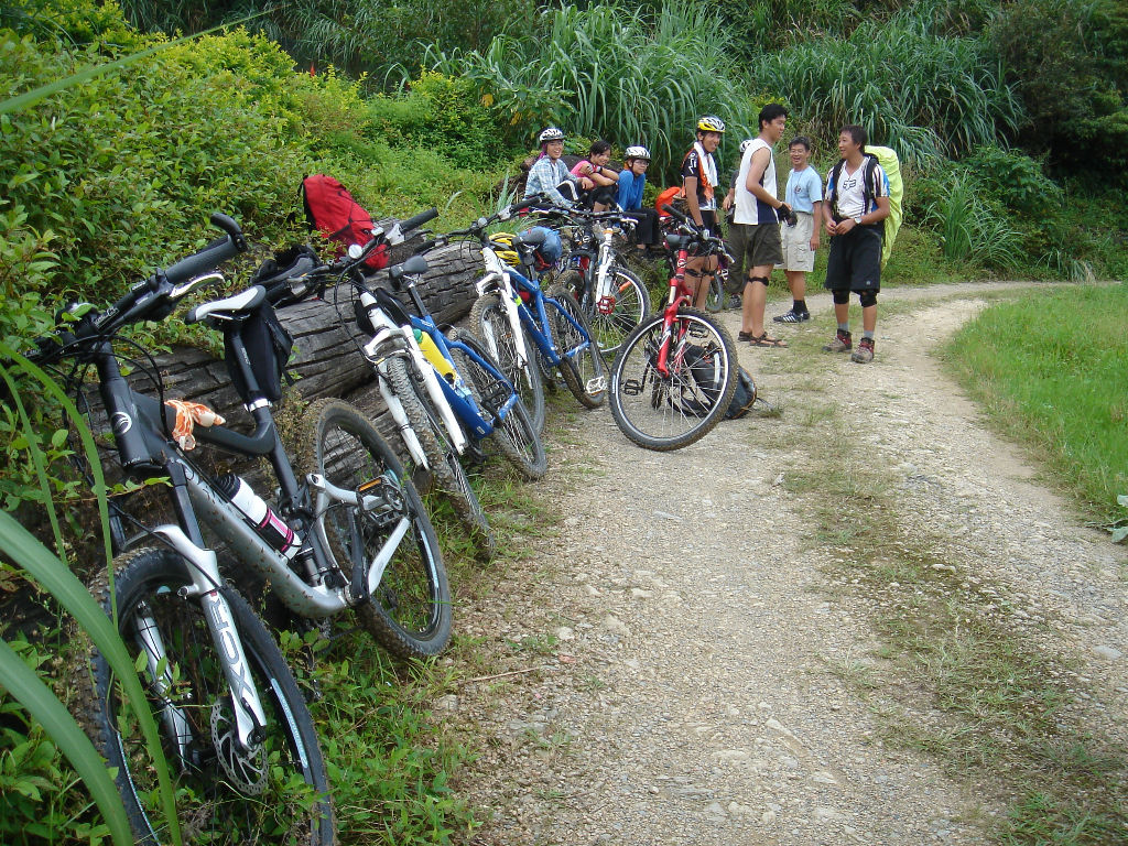 山路終點, 在此眺望蘭陽平原, 慶祝此行順利成功!