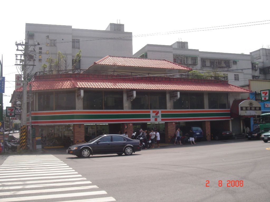 北海與陽金公路交叉口的 7-11, 是單車騎士重要的補給站!