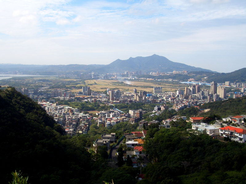 眺望關渡平原及觀音山