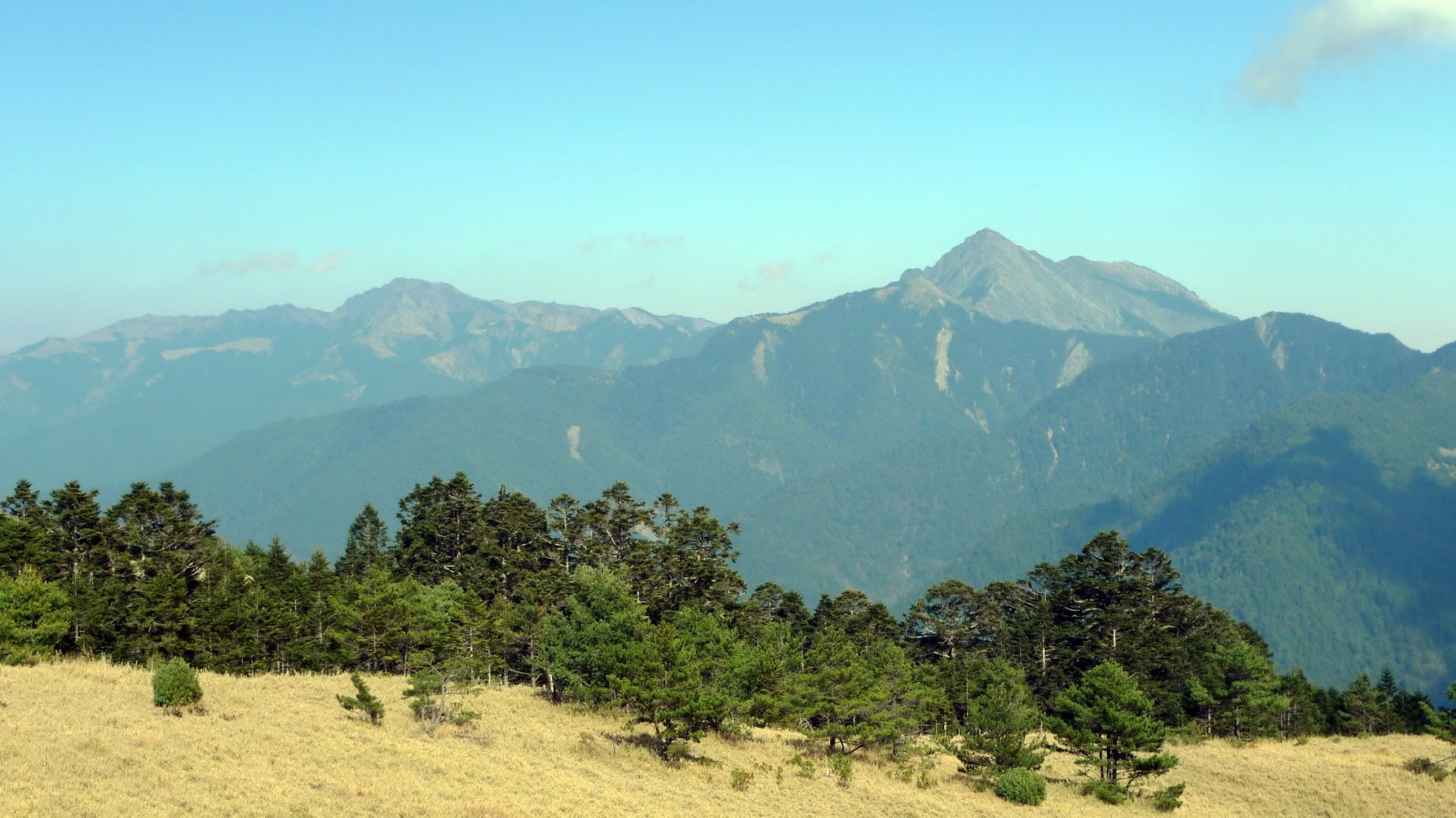中央尖與南湖大山