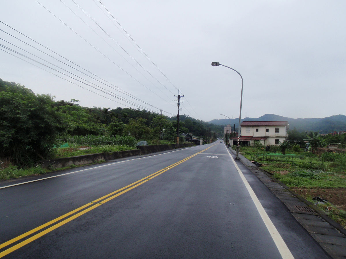 快到雙溪的田園路