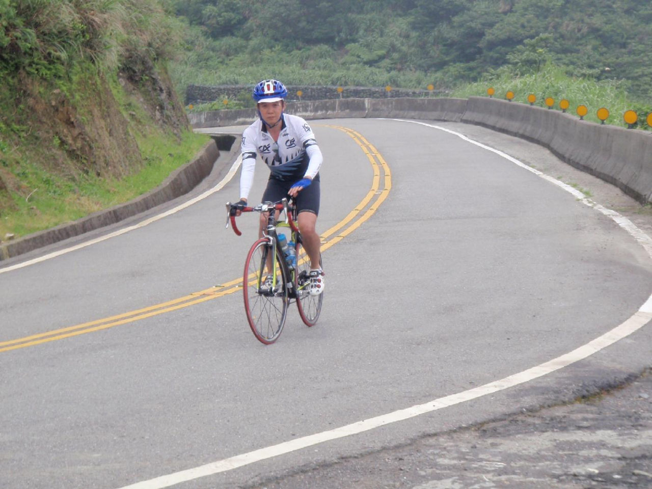 豬面於102公路騎車英姿!