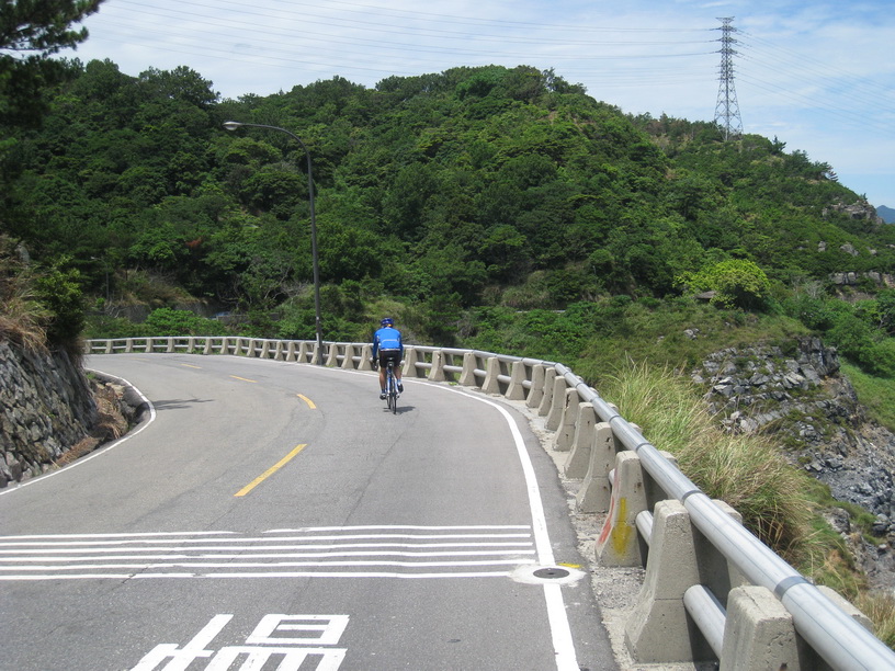 走北投方向下山