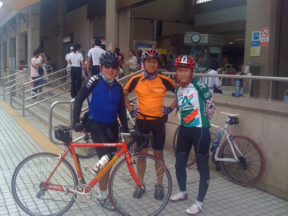 終於到紅樹林了,今天我騎了110.5 KM,因為中間我有不小心下錯,所以有多爬了200 公尺,又多騎了6 KM