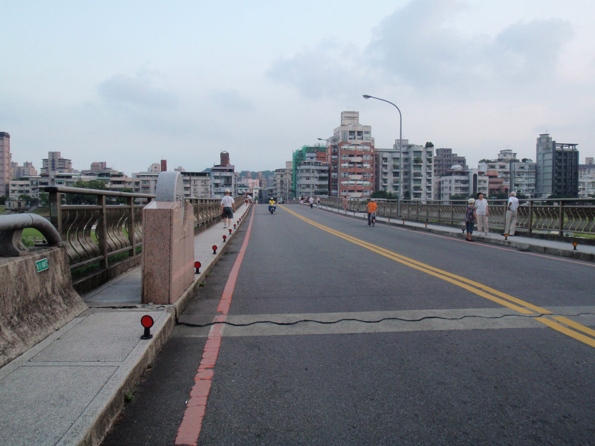 AM5:50 抵達恆光橋