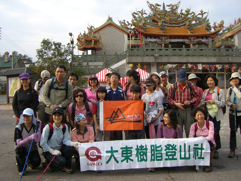 清晨(出發照),其實前面很多伙伴都沒入鏡;都在忙著拍攝團照.
