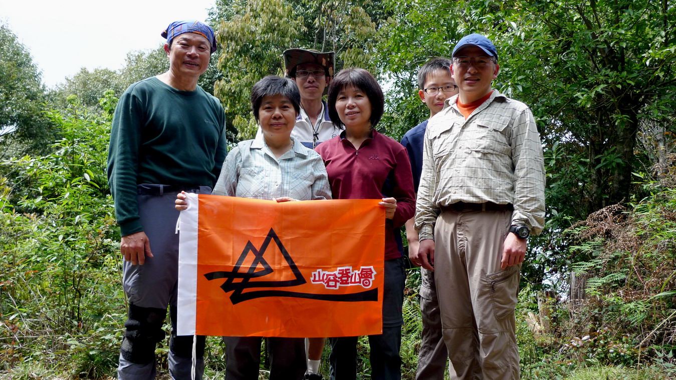 幾乎要走到司馬限林道盡頭的北坑山