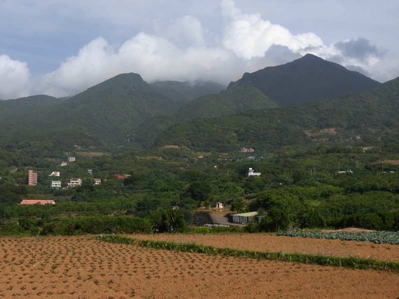 由北12看小觀音山