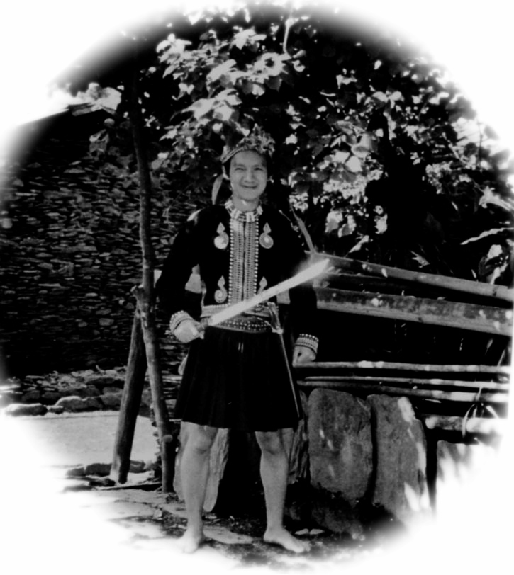 李鎮樟著戰士盛裝