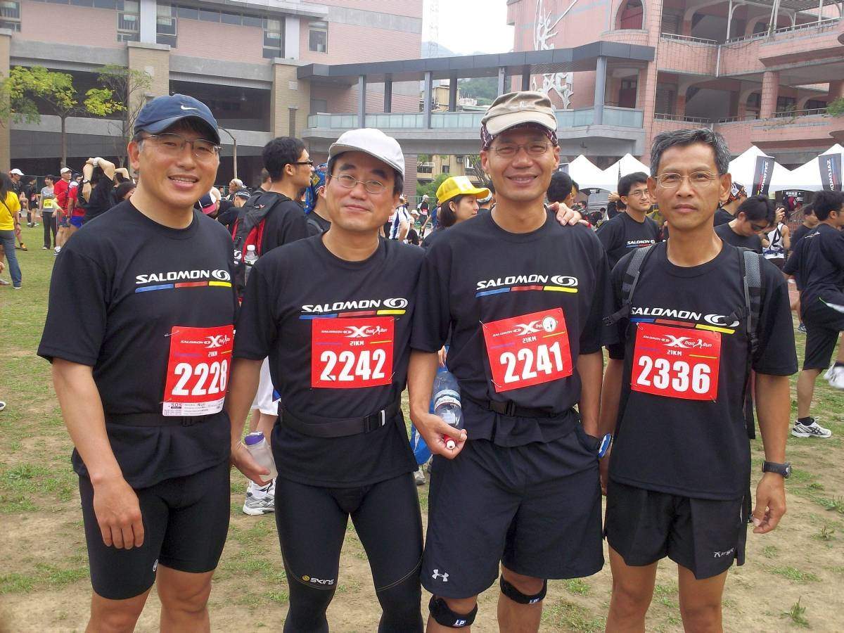 換21km的勇士們合照! ^^