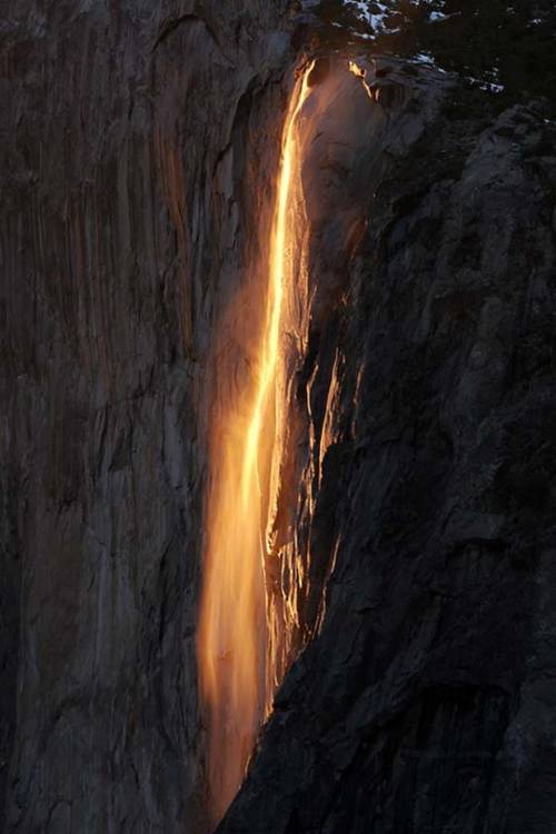 Yosemite Fire Fall “火瀑布”