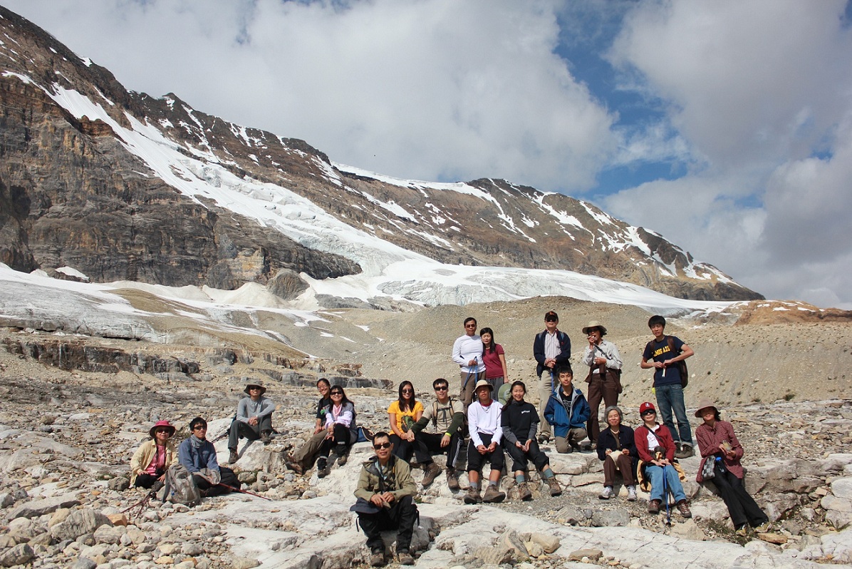 Yoho National Park: Emerald Glacier & Iceline Trail