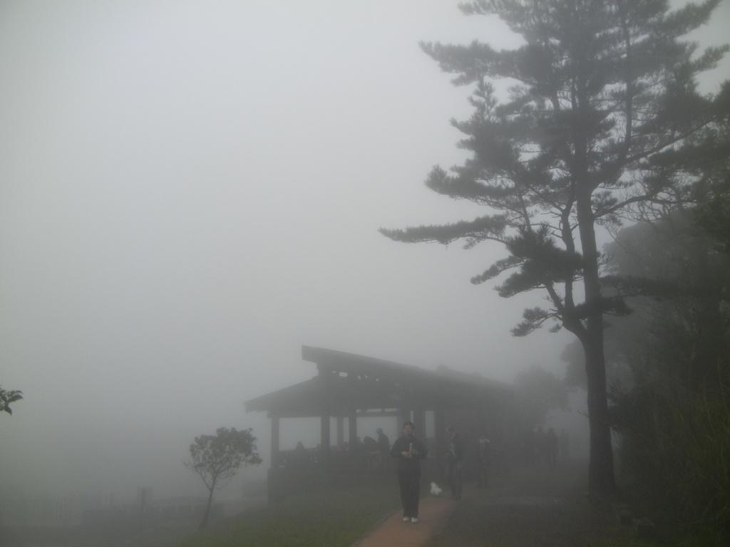 霧中的二子坪，有沒有西子湖的風韻？