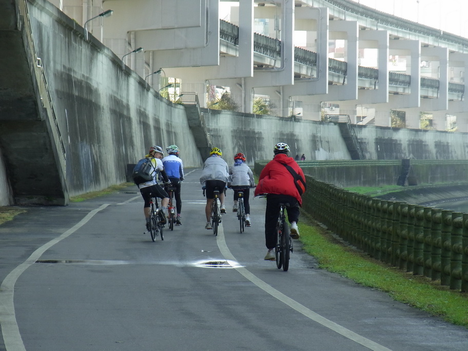 基隆河濱車道