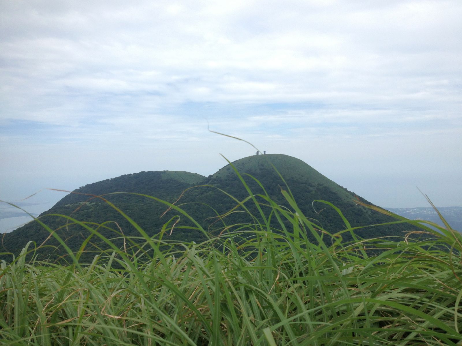 回望爬完的面天向天山
