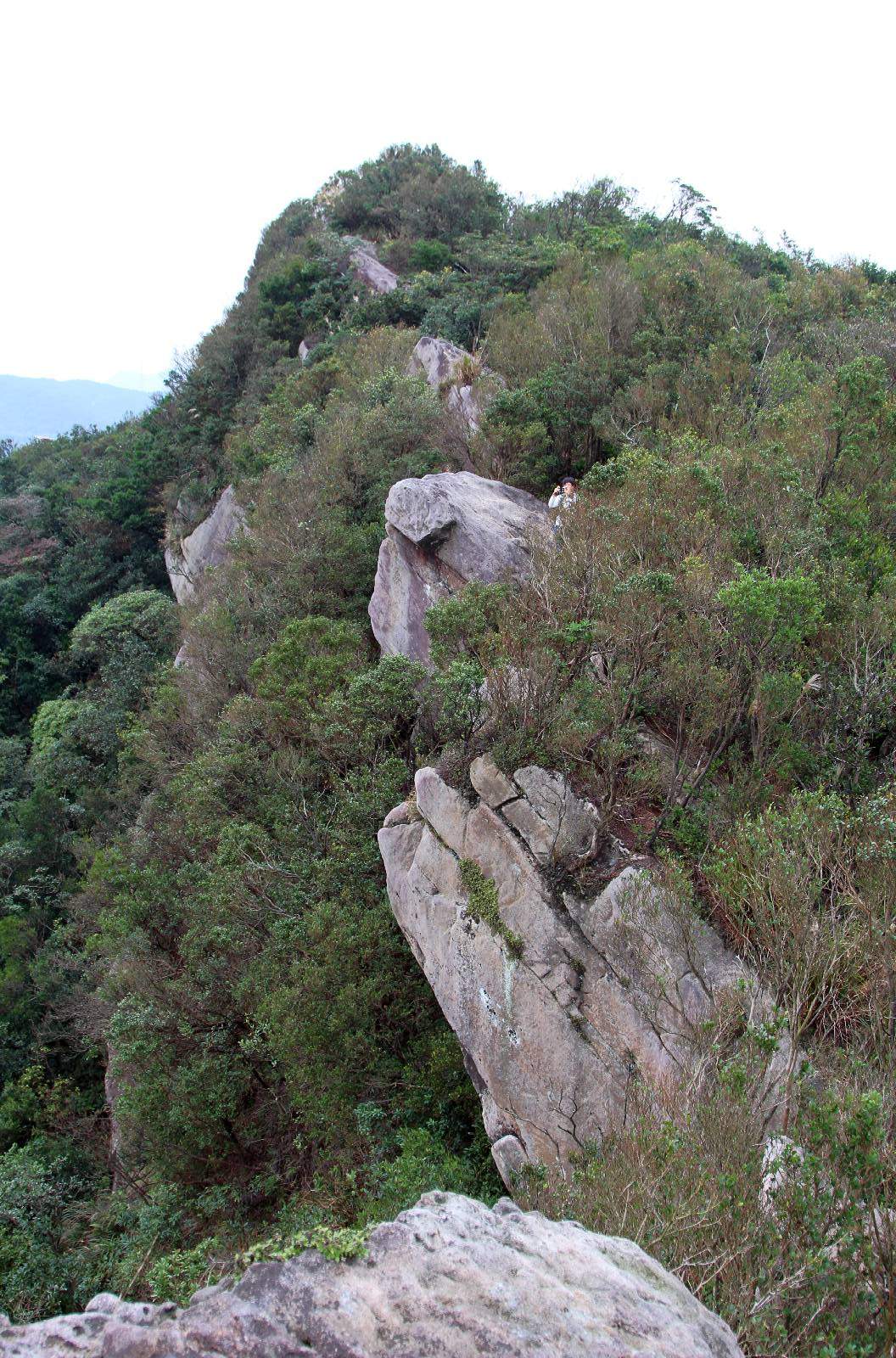 新山岩稜