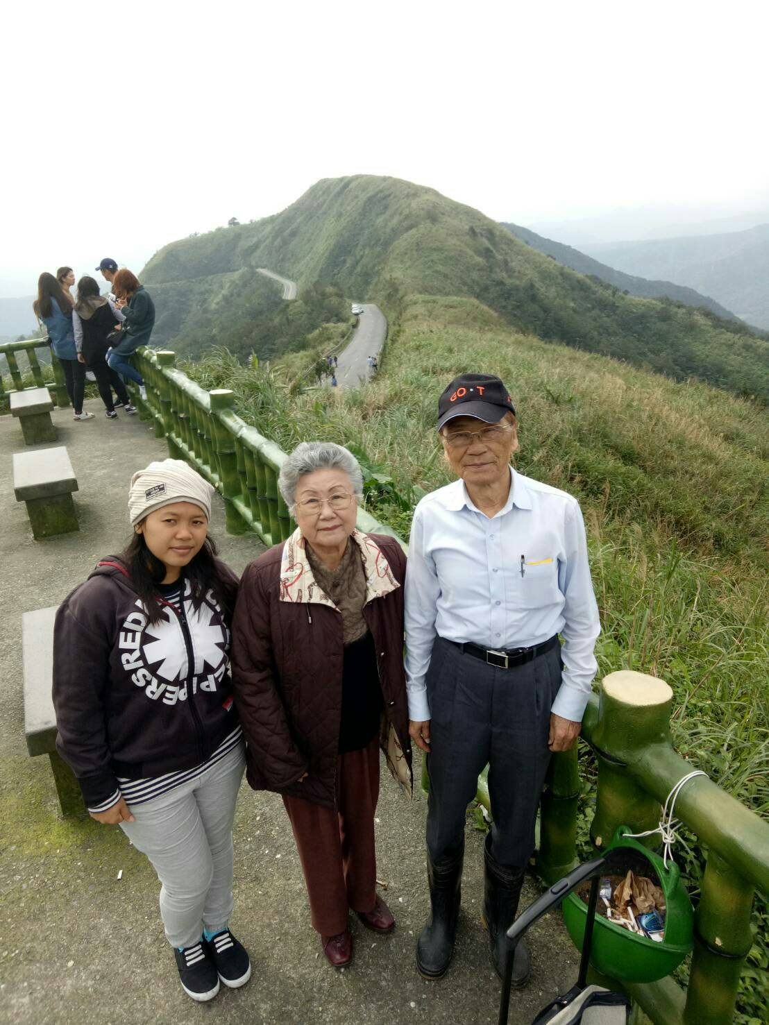 後面背景為北台灣最美陵線