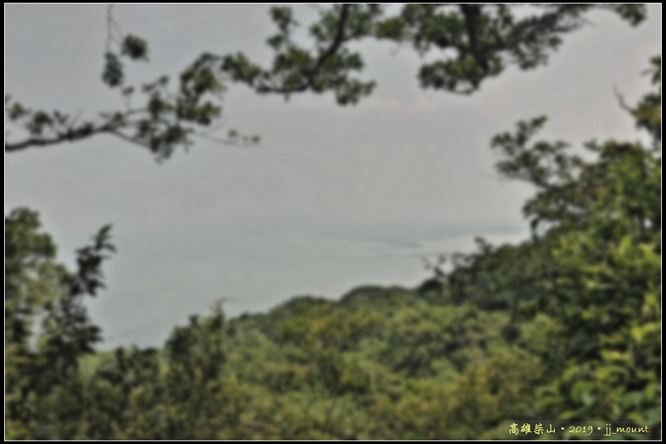 北柴山的隱藏版美景 (加入素描、模糊效果)