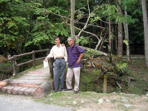 左：郭志海，右：張振本