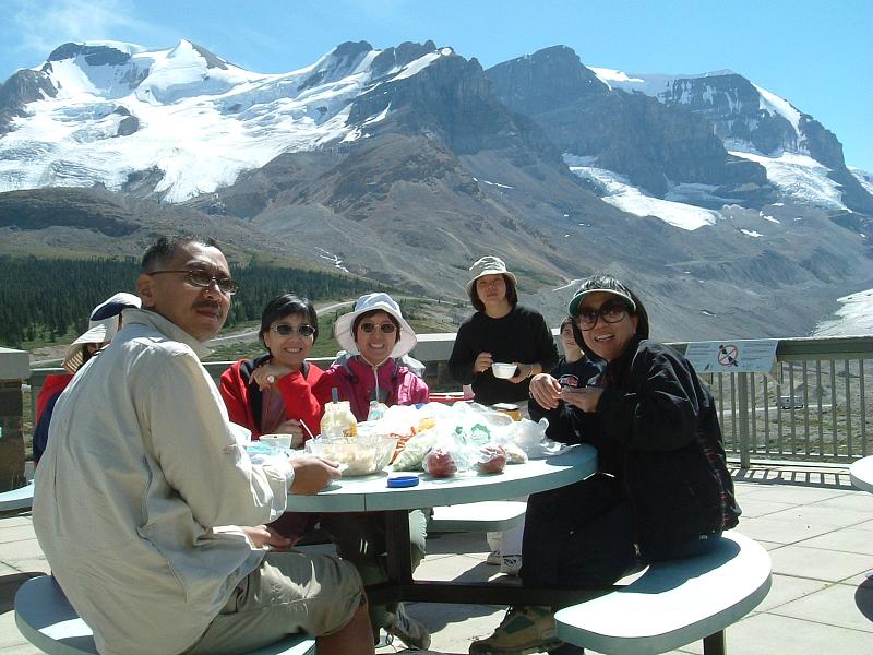 Lunch at Columbia Icdfield Vistor Center (Jasper National Park)
