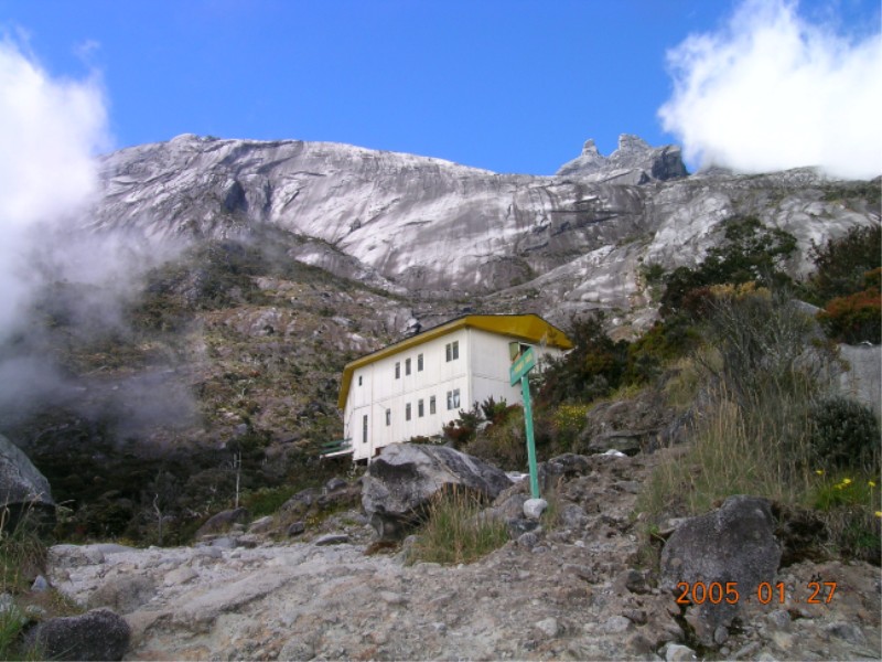 1/27 五星級山莊終於到了 (Laban Rata)