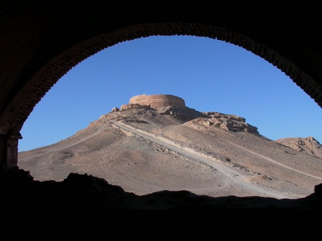 祆教天葬塔 (Tower of Silence)