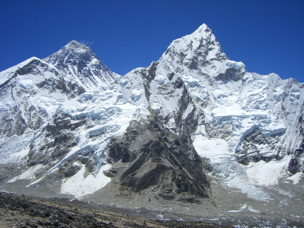 Nuptse 7879m (right)and summit cone of Everest 8850m (back)on summited Kala Patthar 25 May 2011 photo by zhen kuo