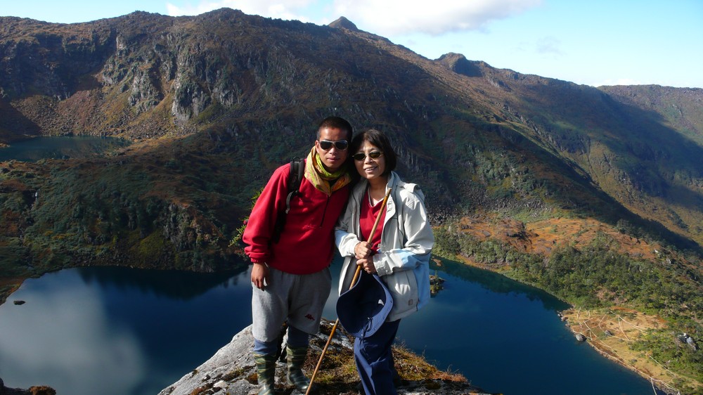 我走到天黑六點那天，就是這位19歲的桑傑喇嘛，回頭來幫我揹背包，並一路喊＂阿媽喇加油＂，幫我打氣