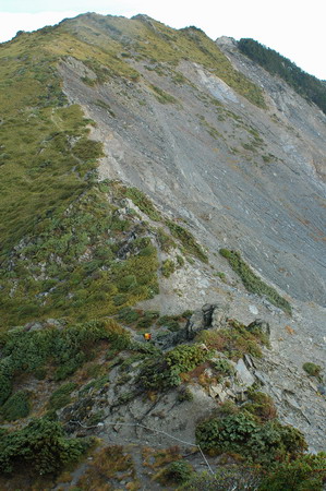 五岩峰, 右側為蘭陽溪上游