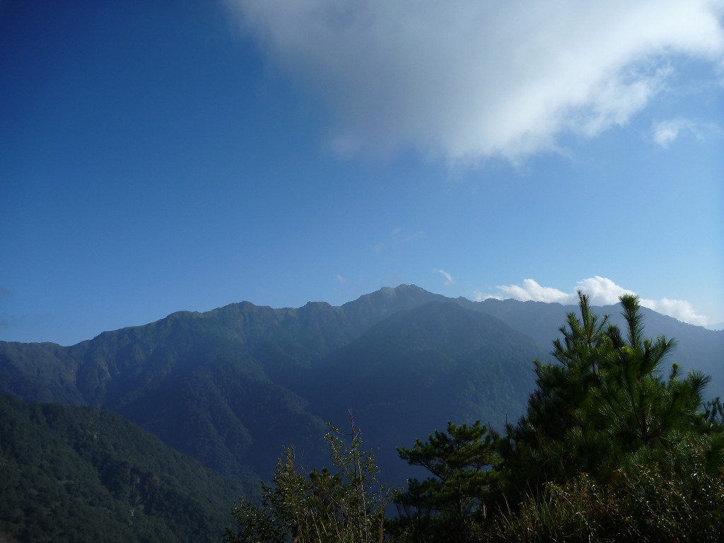 能高山