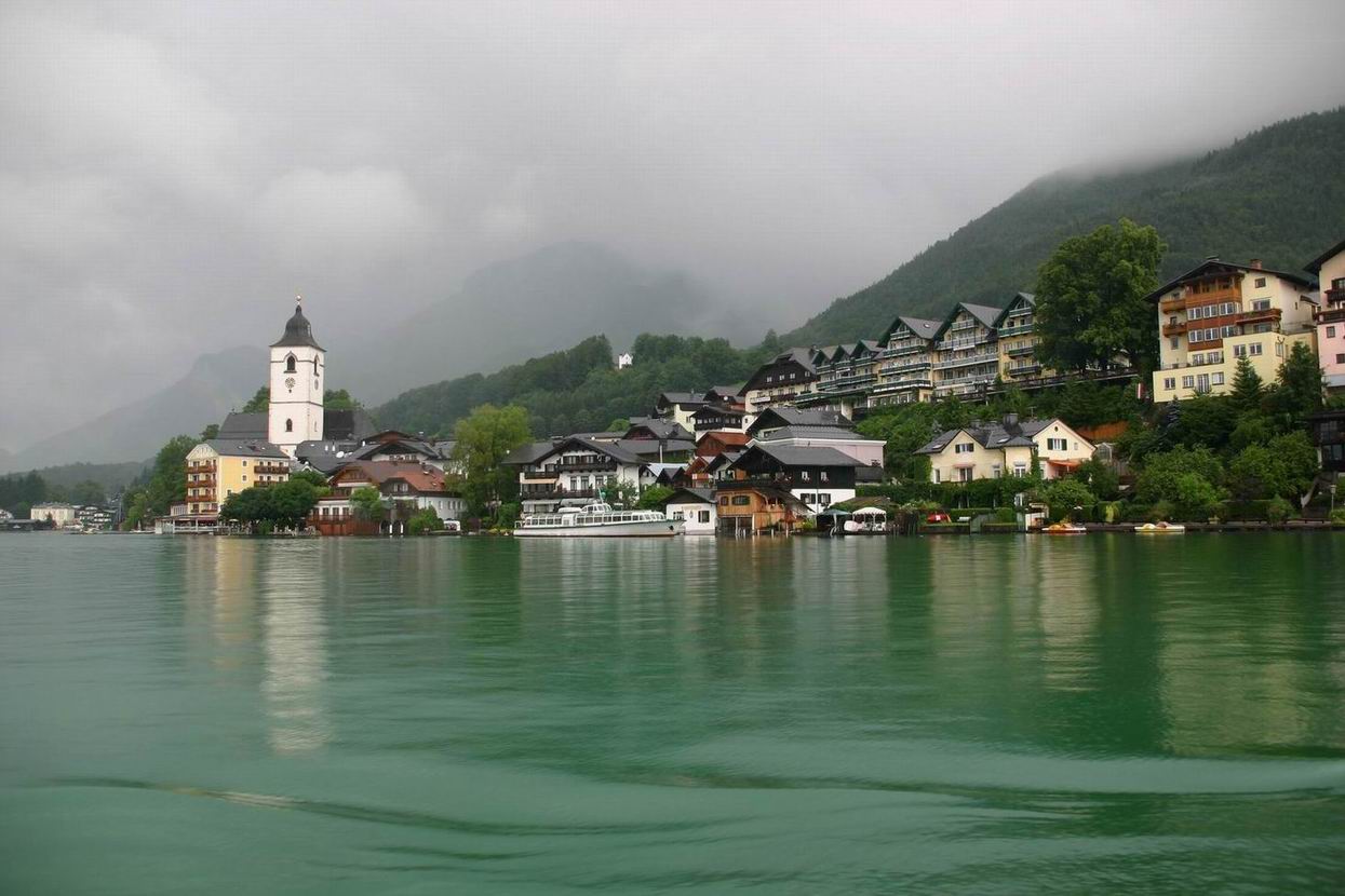 沃夫崗湖