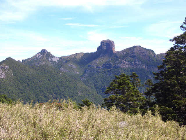 大霸尖山與小霸尖山