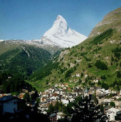Matterhorn.  原始圖片在網頁 http://en.wikipedia.org/wiki/Matterhorn
