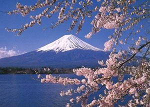 富士山. 原始圖片在網頁http://www.amigavilag.hu/japan/tn/galeria2-e.html