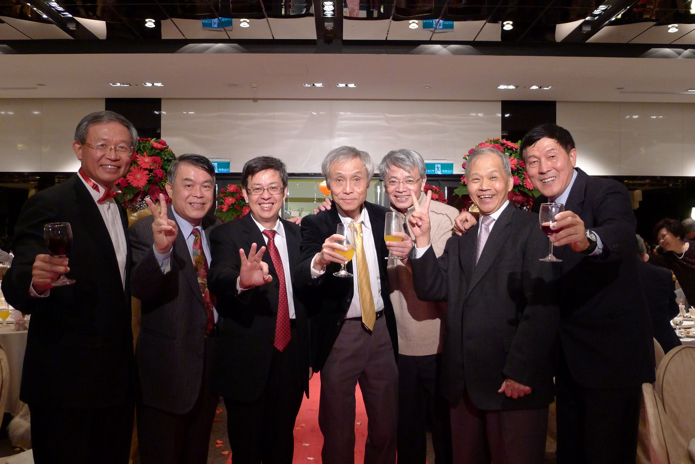 七位社長合影。方美月攝