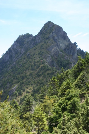 巍峨的天宮堡壘南壁(雪怪攝)