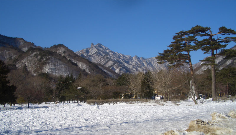 雪嶽山國家公園口一景