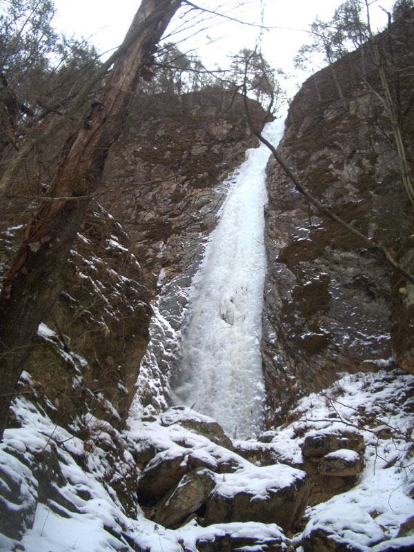 雪嶽山(南雪嶽)的絲冰瀑