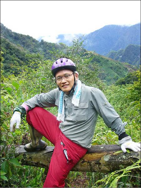 醫師蘇文政登山經歷豐富，熱於助人，在岳界名氣不小。(圖取自文政救難小隊，記者林俊宏翻攝)