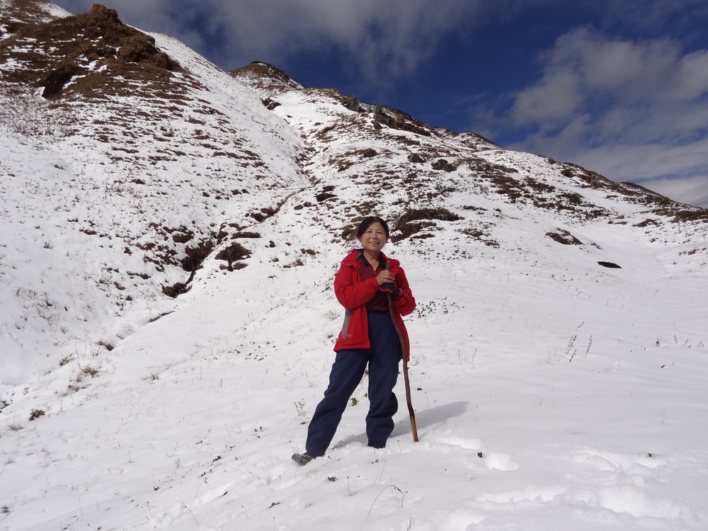 於中印邊界喜瑪拉雅山四千公尺神山隨藏民轉山,這回我穿雨鞋成功啦