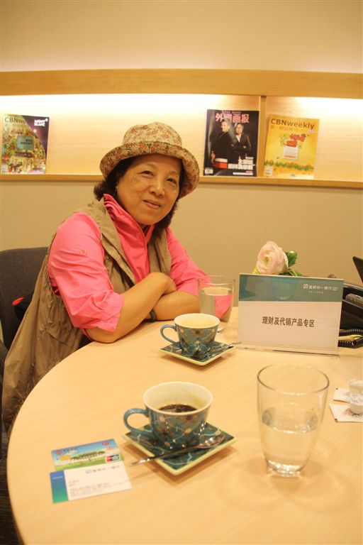享受一次"馬當"的滋味，對退休長官及其夫人很禮遇。