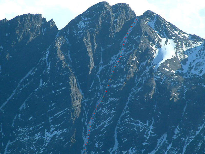 玉山南峰北壁中央雪溝(俊宏 攝)