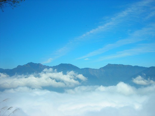 西巒大山金子山清水山稜線